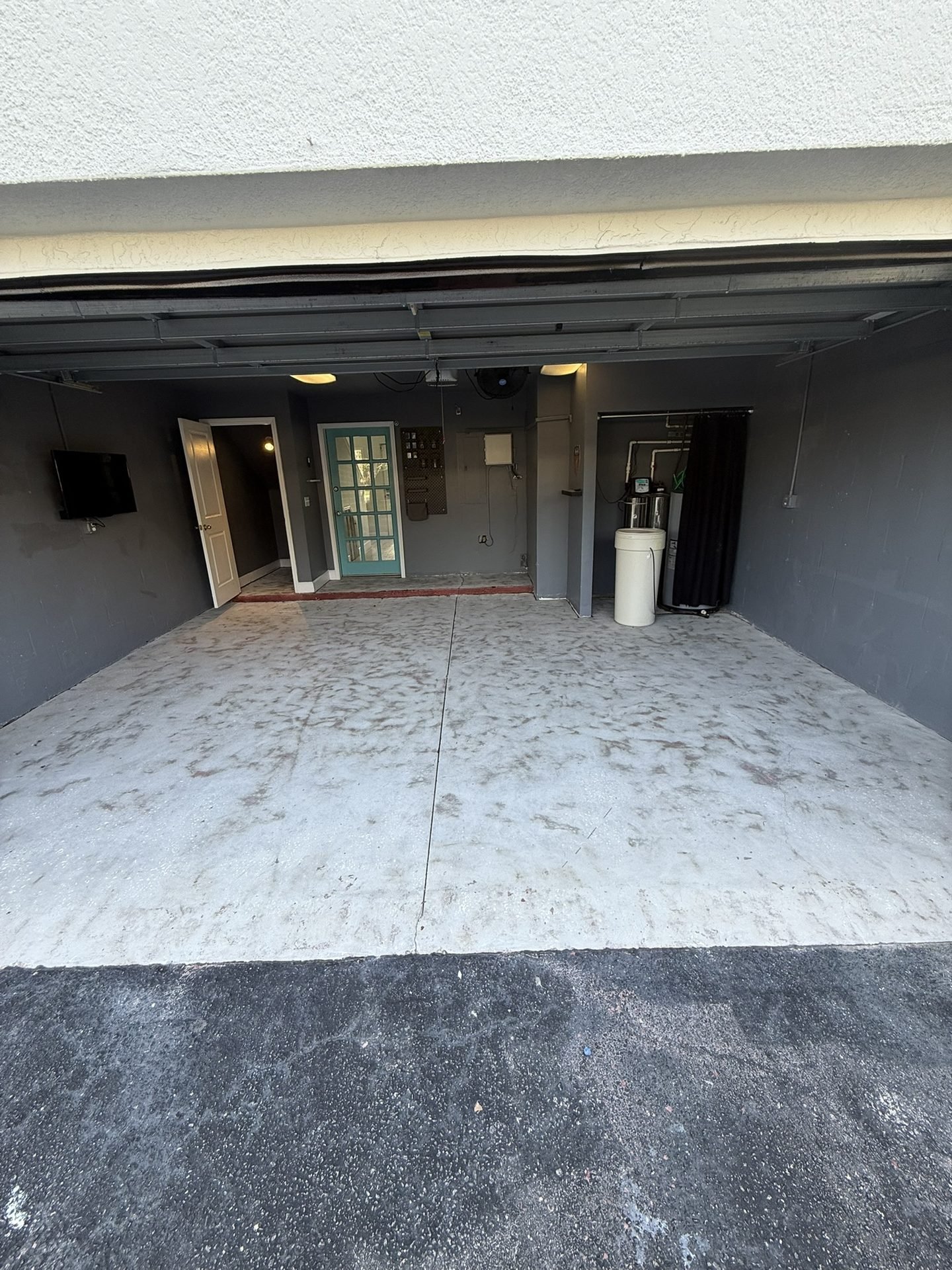 Oregon Ave — before photo 2